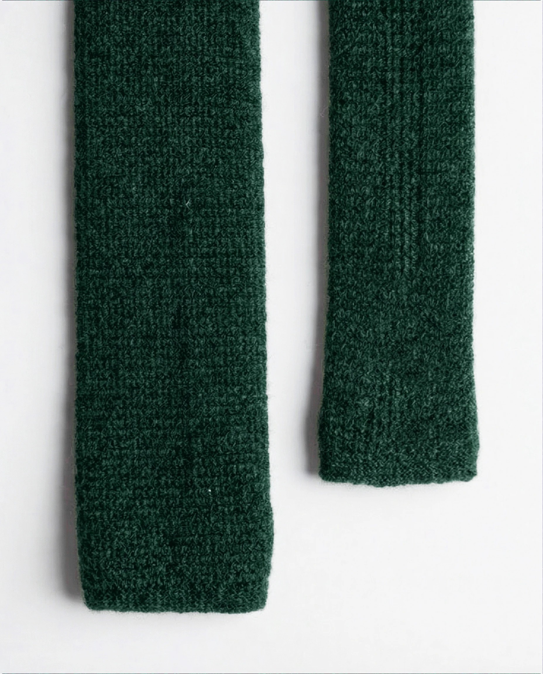 CRAVATE EN TRICOT DE CACHEMIRE