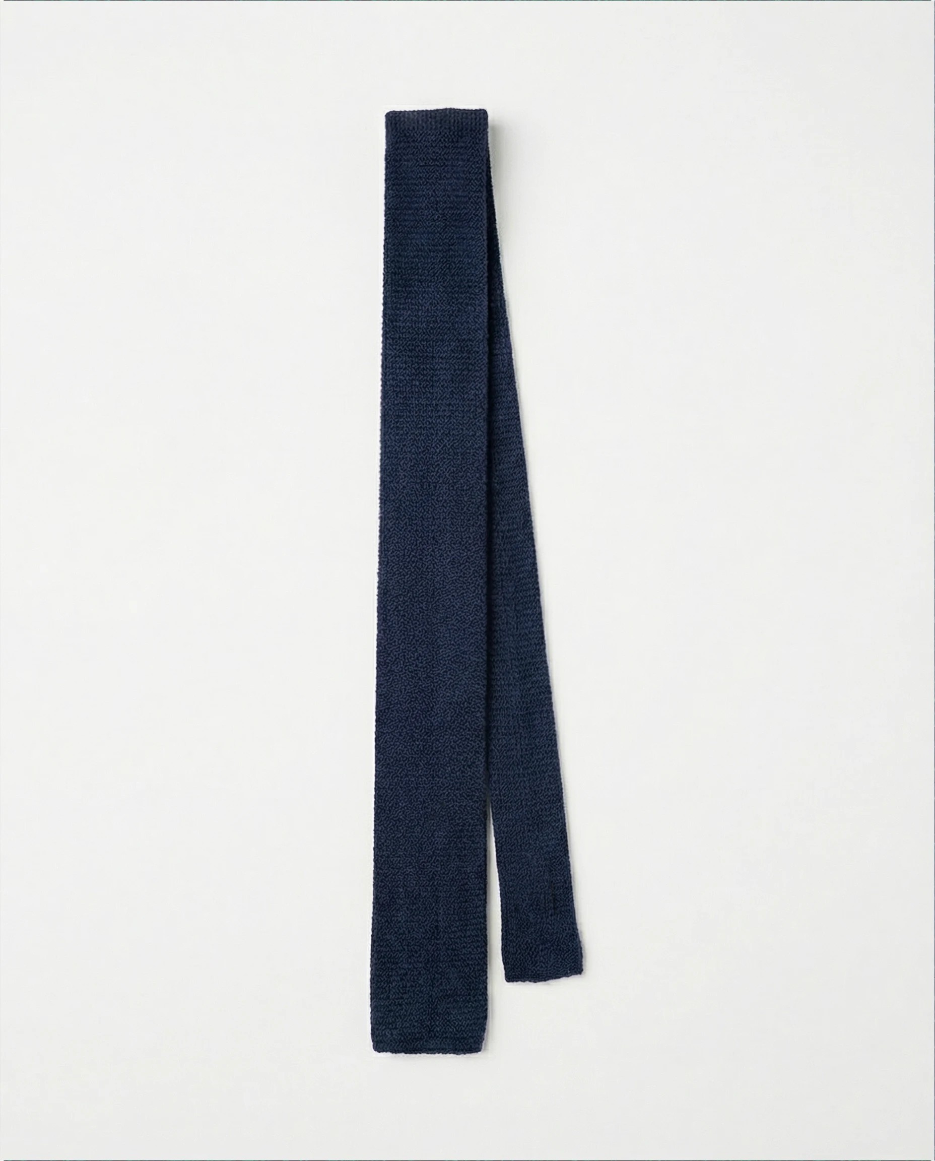 CRAVATE EN TRICOT DE CACHEMIRE
