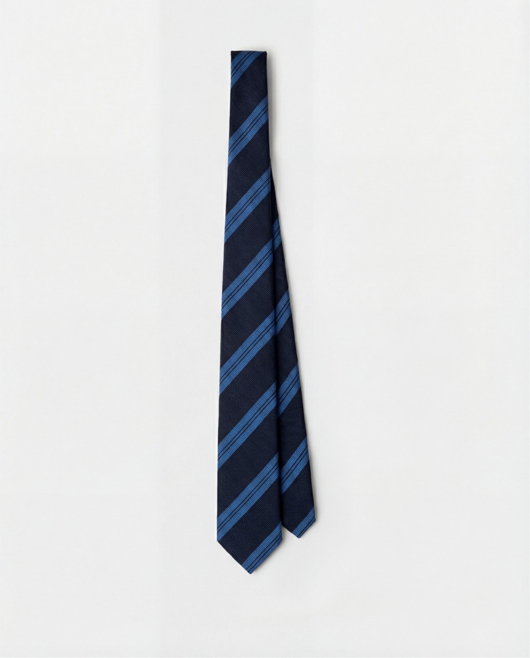CRAVATE CLUB TRIPLE RAYURE EN JACQUARD DE SOIE